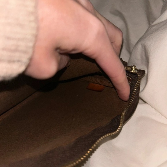 Louis Vuitton vintage pochette accessoire - Picture 4 of 8